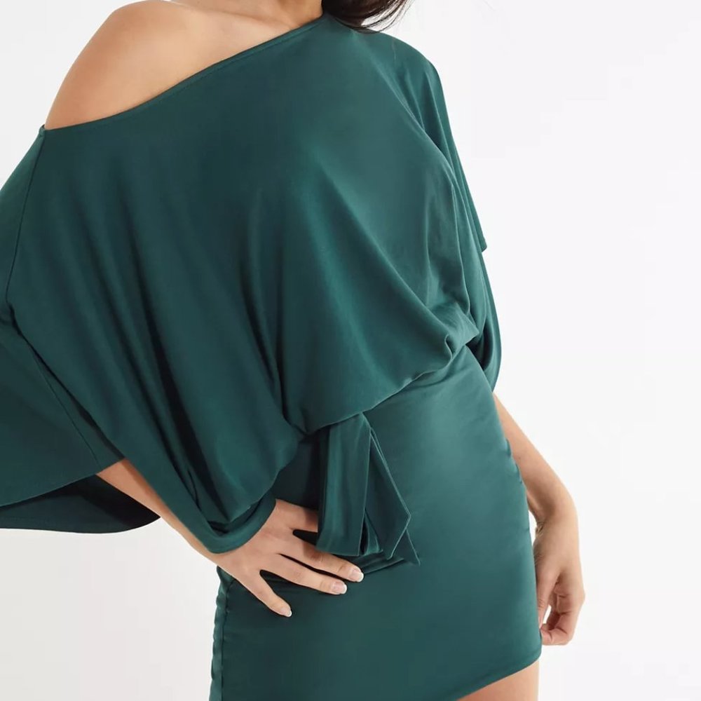 UO Sonya Tie-Waist Blouson Dress